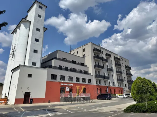Pronájem obchodního prostoru, Olomouc, Chválkovická, 85 m2