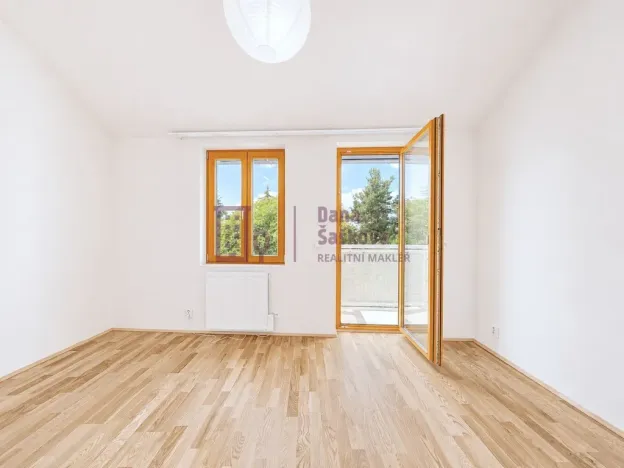 Pronájem bytu 2+kk, Jindřichův Hradec - Jindřichův Hradec III, Na Piketě, 35 m2