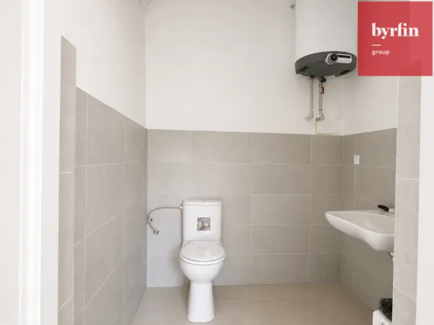 Pronájem obchodního prostoru, Krnov, nám. Minoritů, 84 m2