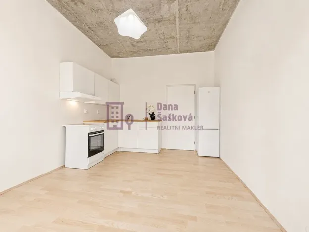 Pronájem bytu 2+kk, Jindřichův Hradec - Jindřichův Hradec III, Na Piketě, 34 m2