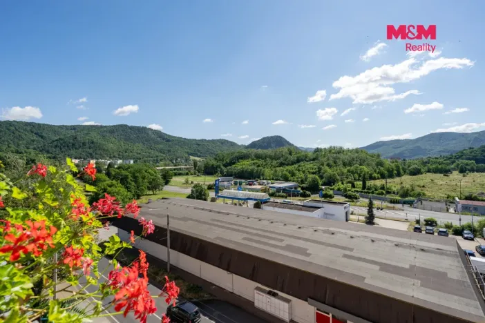 Prodej bytu 2+1, Ústí nad Labem - Neštěmice, Seifertova, 61 m2