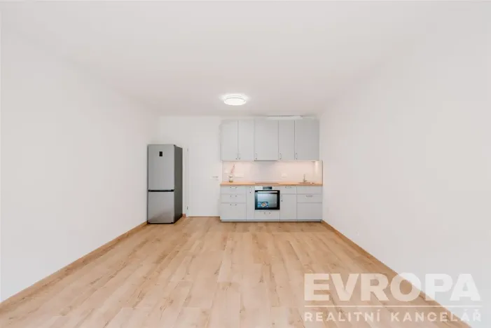 Pronájem bytu 1+kk, Praha, 33 m2