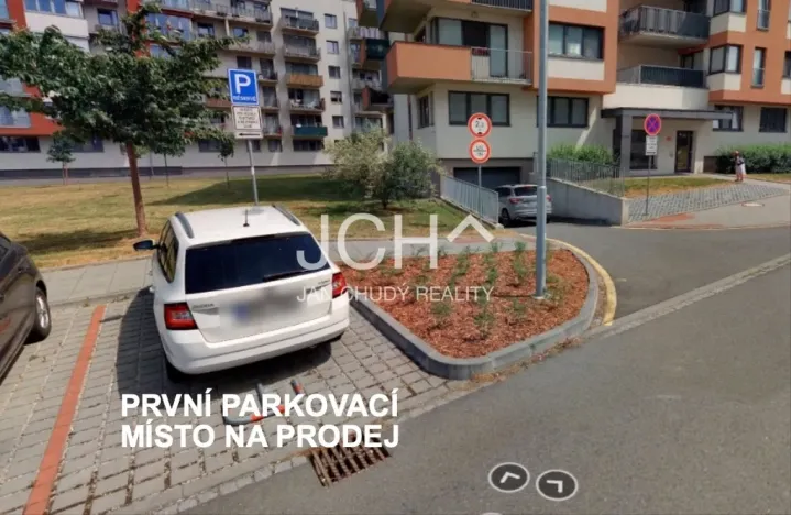 Prodej garážového stání, Olomouc, 13 m2