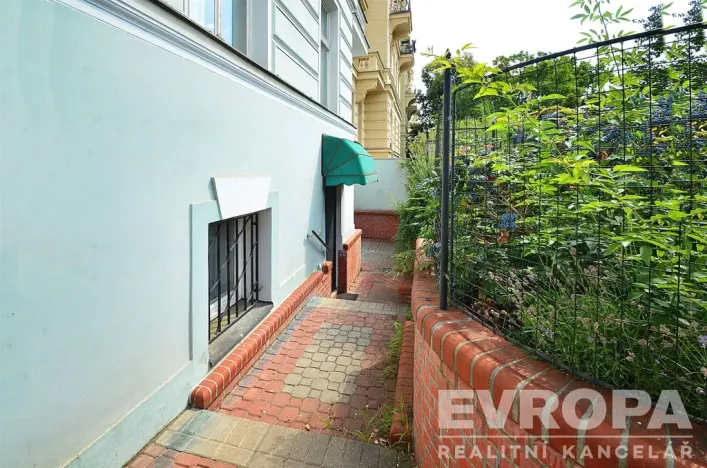 Prodej kanceláře, Praha - Vinohrady, Dykova, 79 m2
