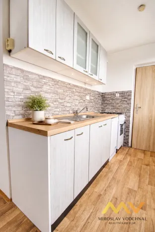 Pronájem bytu 3+1, Hradec Králové - Slezské Předměstí, Polní, 60 m2