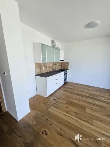 Pronájem bytu 1+kk, Praha - Hlubočepy, Dostalové, 28 m2