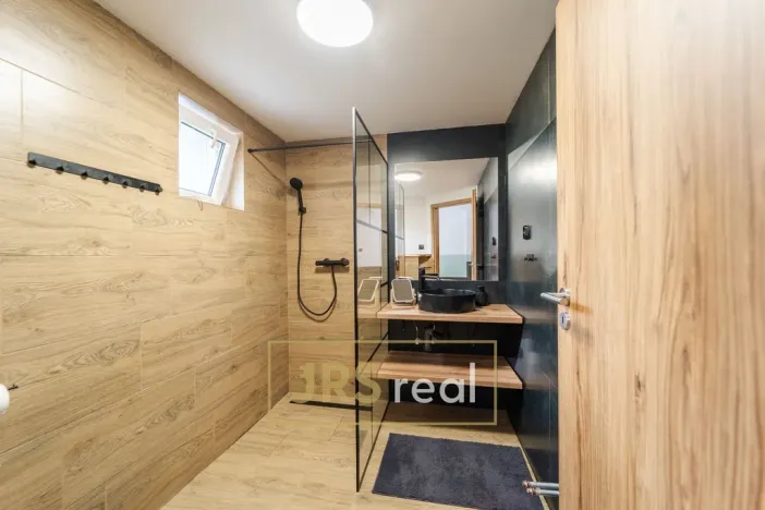 Prodej obchodního prostoru, Uhřice, 163 m2