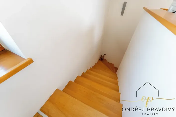Prodej rodinného domu, Liteň, Karlštejnská, 237 m2