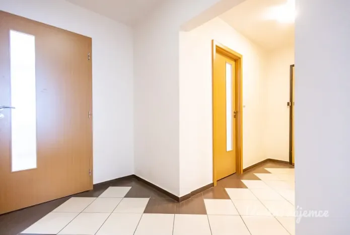 Pronájem bytu 3+1, Praha - Modřany, Levského, 75 m2