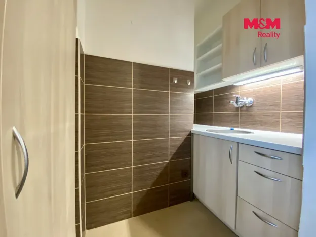 Pronájem bytu 1+kk, Ostrava - Poruba, Sokolovská, 28 m2