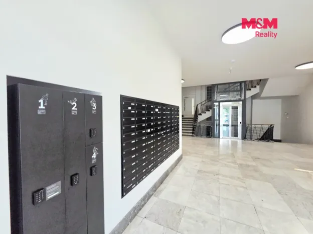 Prodej bytu 1+kk, Praha - Vršovice, Kubánské náměstí, 19 m2