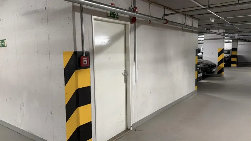 Prodej garážového stání, Praha - Stodůlky, Suchý vršek, 2 m2