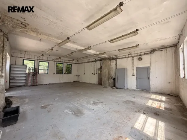 Pronájem garáže, Holešov, Tovární, 104 m2