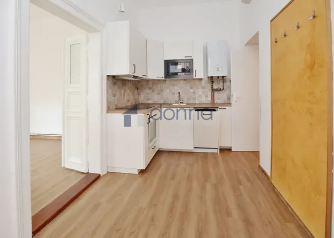 Pronájem bytu 2+1, Praha, Štěpánská, 48 m2