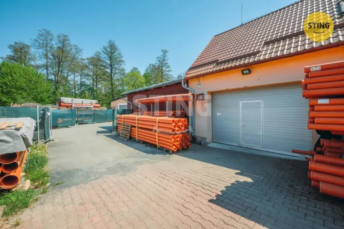 Prodej komerční nemovitosti, Žichlínek, 1952 m2