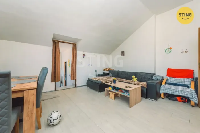 Prodej komerční nemovitosti, Žichlínek, 1952 m2
