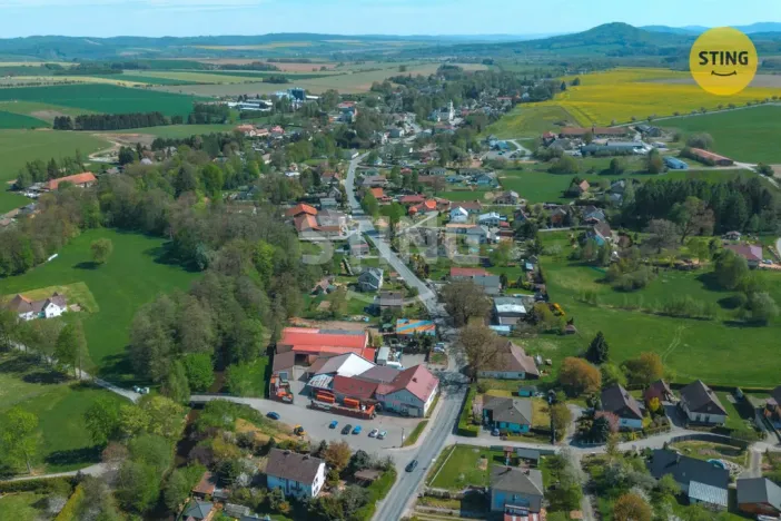 Prodej komerční nemovitosti, Žichlínek, 1952 m2
