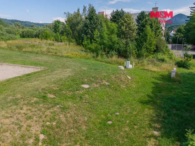 Pronájem komerčního pozemku, Nový Bor - Arnultovice, 300 m2