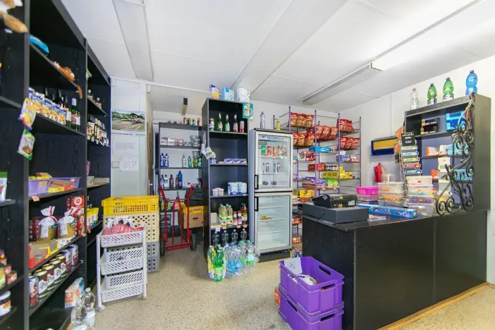 Pronájem obchodního prostoru, Plzeň - Bolevec, Kaznějovská, 30 m2