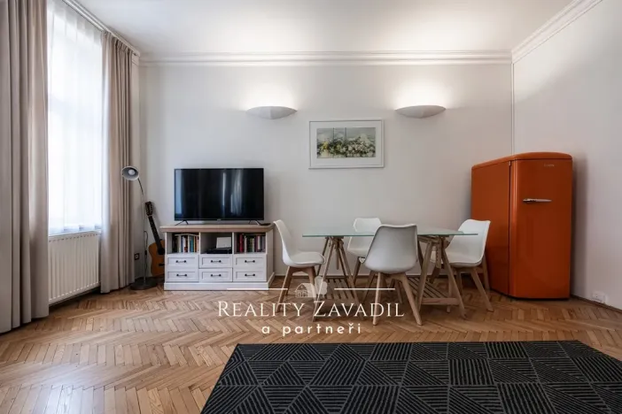Prodej bytu 2+kk, Praha, Krásova, 49 m2