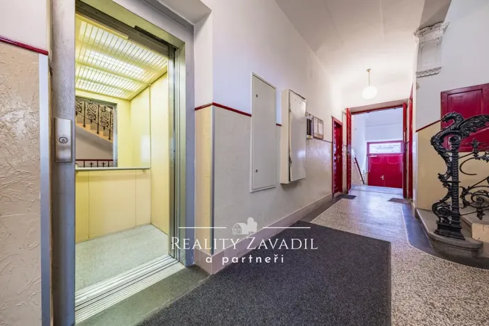 Prodej bytu 2+kk, Praha, Krásova, 49 m2
