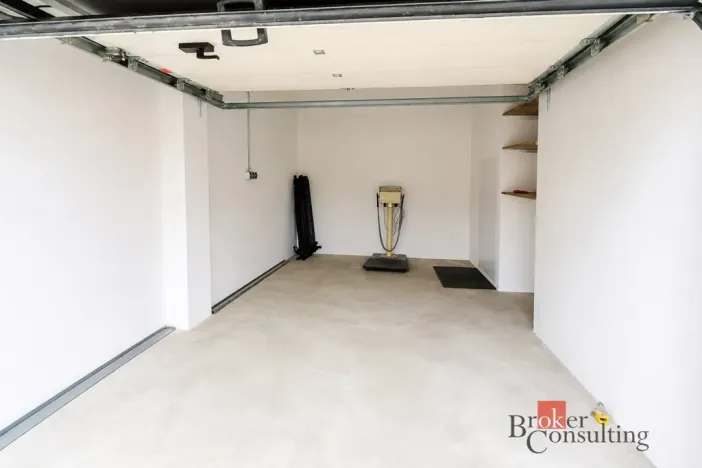 Pronájem garáže, Hradec Králové - Pražské Předměstí, Habrmanova, 25 m2