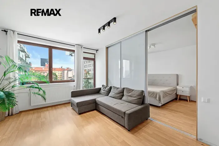 Prodej bytu 2+kk, Praha - Holešovice, Osadní, 54 m2
