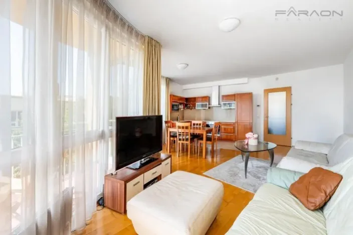 Pronájem bytu 3+kk, Praha - Vinohrady, U Zvonařky, 96 m2