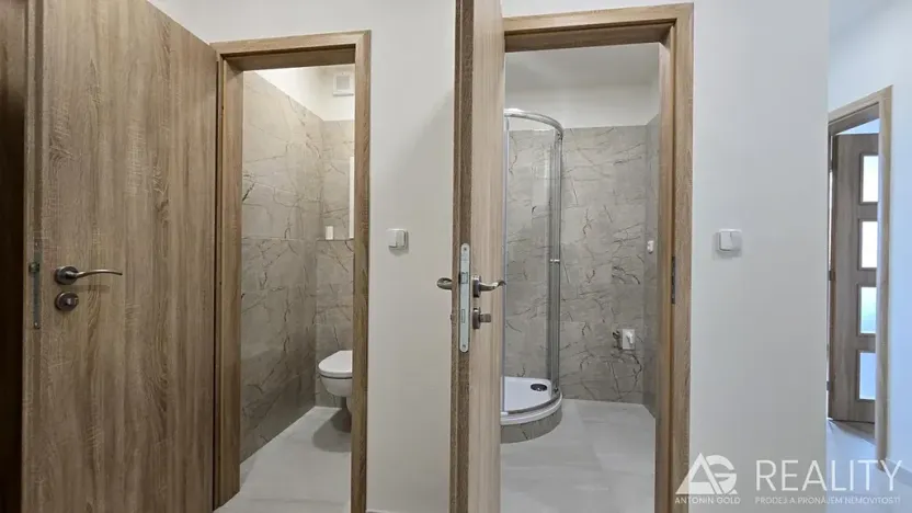 Pronájem bytu 2+1, Praha - Malešice, Chotutická, 54 m2