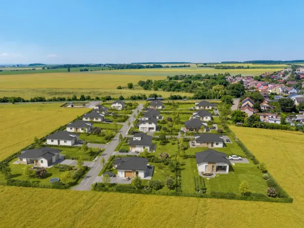 Prodej pozemku pro bydlení, Stěžery, Polní, 14692 m2