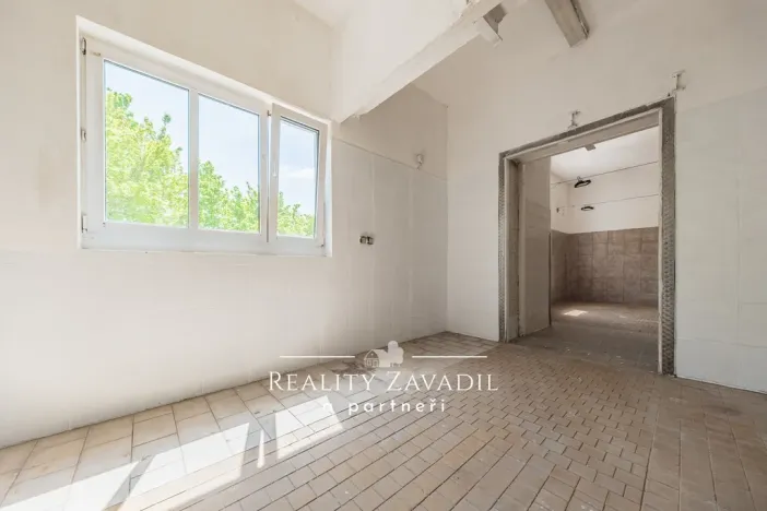Prodej rodinného domu, Koleč, 940 m2