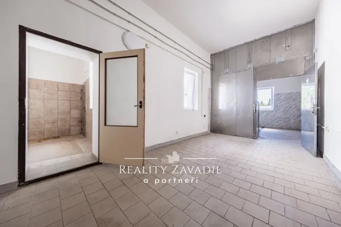 Prodej rodinného domu, Koleč, 940 m2