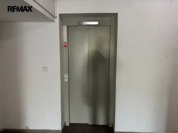 Prodej garáže, Praha - Chodov, Holušická, 18 m2