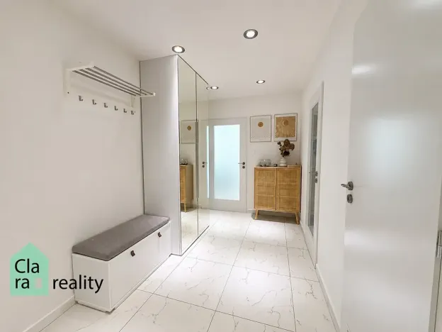 Pronájem bytu 3+kk, Praha - Podolí, Jeremenkova, 72 m2