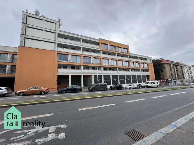 Pronájem bytu 3+kk, Praha - Podolí, Jeremenkova, 72 m2