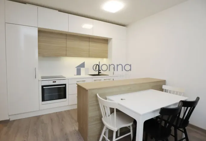 Pronájem bytu 2+kk, Praha, Makedonská, 49 m2