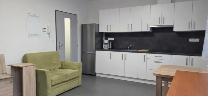 Pronájem bytu 1+kk, Šternberk, náměstí Svobody, 33 m2