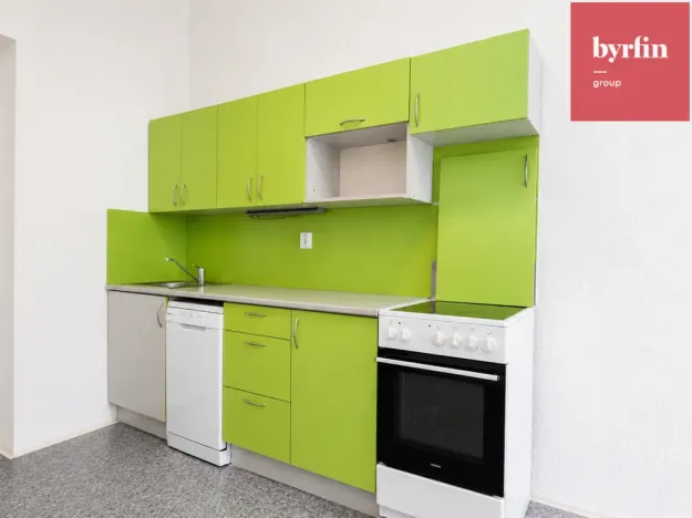Pronájem bytu 2+1, Krnov, nám. Minoritů, 62 m2