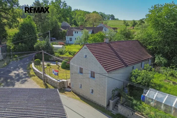 Prodej rodinného domu, Sedlčany, 93 m2