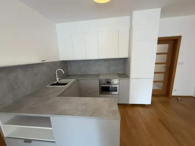 Pronájem bytu 2+kk, Praha - Malešice, U tvrze, 62 m2