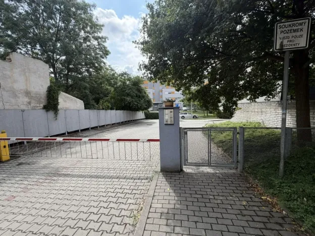 Pronájem bytu 2+kk, Praha - Malešice, U tvrze, 62 m2