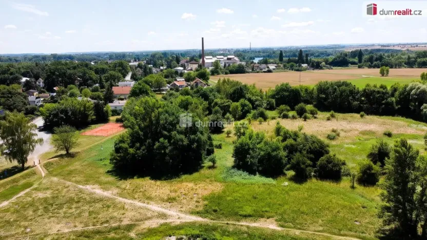 Prodej pole, Káraný, 3498 m2