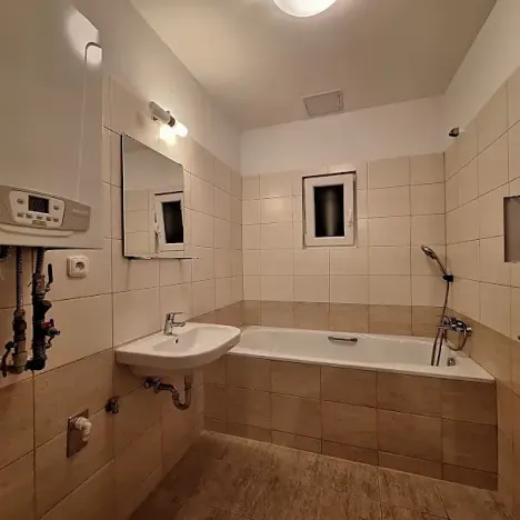 Pronájem bytu 2+1, Praha - Žižkov, Roháčova, 80 m2