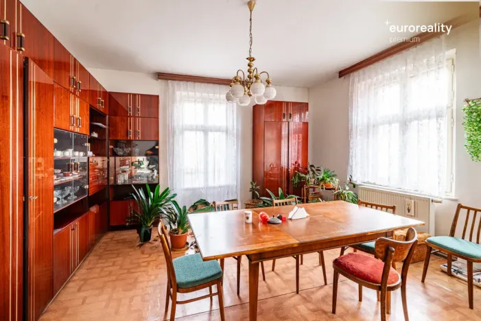 Prodej činžovního domu, Kraslice, Dukelská, 267 m2