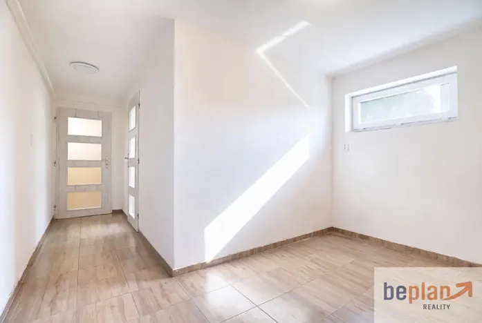 Prodej rodinného domu, Drnholec, Tyršova, 300 m2
