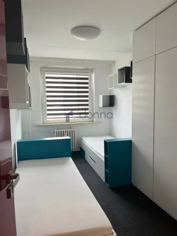 Pronájem bytu 3+1, Praha, Pod lysinami, 75 m2