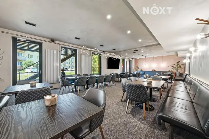 Pronájem restaurace, Olomouc, V hlinkách, 320 m2