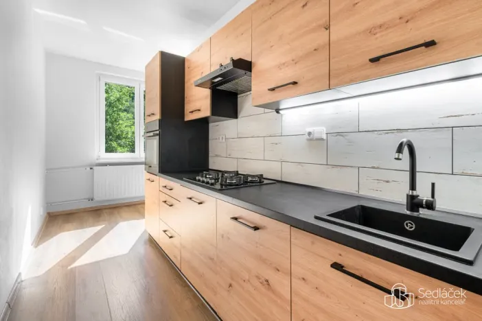 Prodej bytu 3+1, Sokolov, Závodu míru, 84 m2