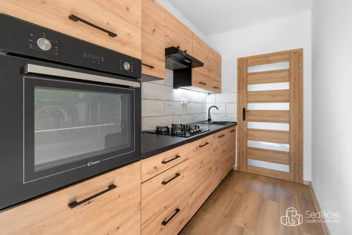 Prodej bytu 3+1, Sokolov, Závodu míru, 84 m2