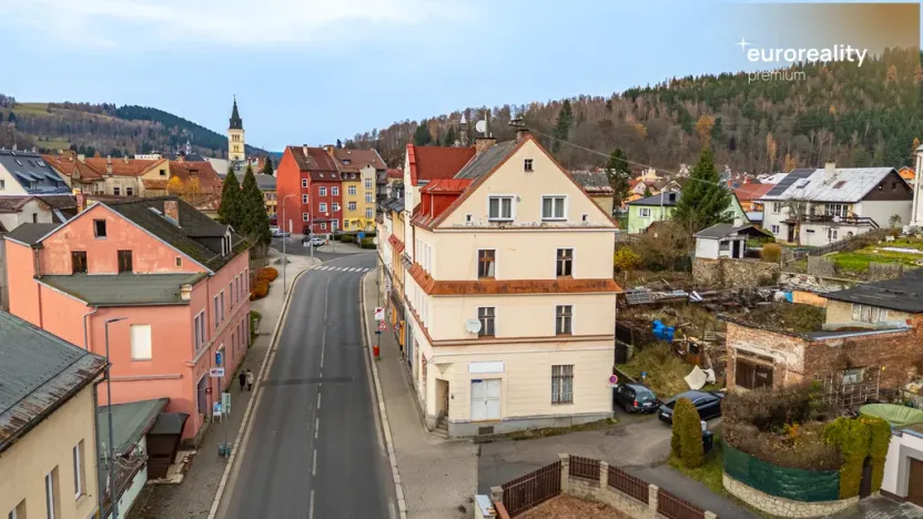 Prodej rodinného domu, Kraslice, Dukelská, 267 m2